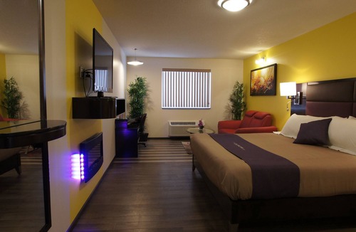 Central Huron Hotel | Dreamz Inn