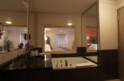 Central Huron Hotel | Dreamz Inn