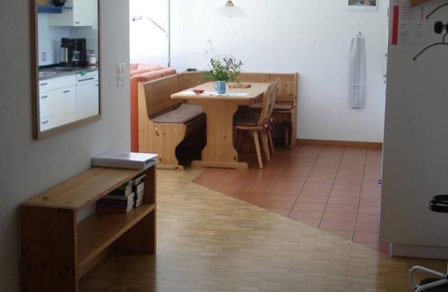 Bever Apartment | Drei 1/2 -ZiWohnung by Interhome
