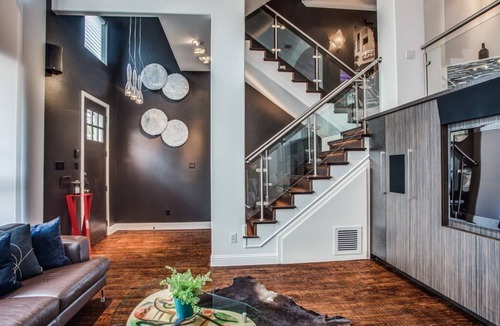 Legacy Park House | Driem house- Award Winning - 1 minute to shops