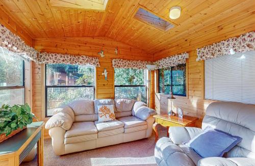 Brookings House | Drift Away Cabin