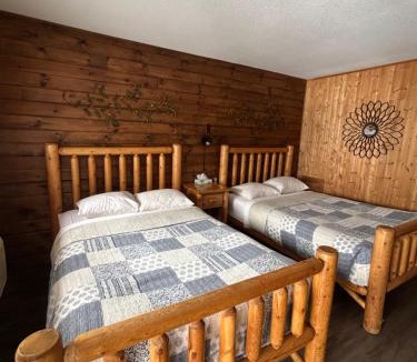 Terrace Bay Hotel | Drifters Motel & Restaurant