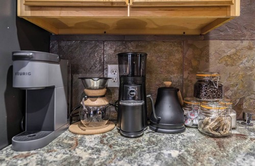 Tahoe Pines Cabin | Drifthaus - w/Beach Amenities