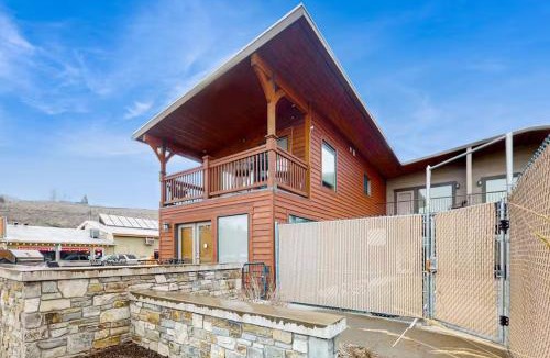 Chelan Apartment | Driftin Cabanas