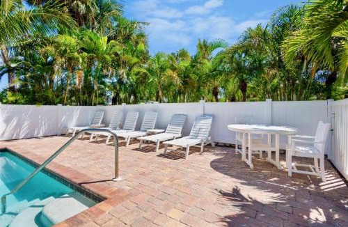 Holmes Beach Hotel | Driftwood at Anna Maria Island Inn