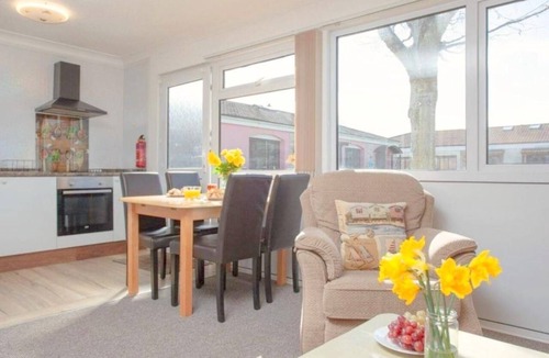 Dawlish Warren House | Driftwood Chalet