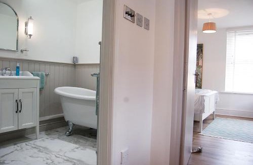 Tywyn House | Driftwood Designer Apartment