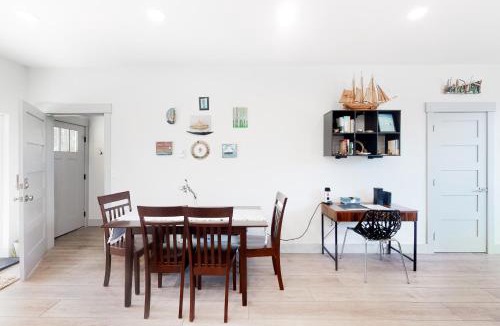 Bandon House | Driftwood Duet