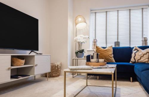 Crantock House | Driftwood