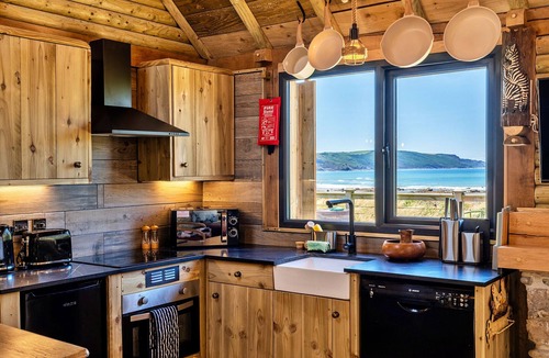 Widemouth Bay Cabin | Driftwood