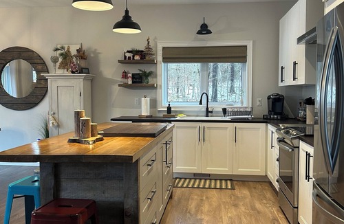 Greater Madawaska Cottage | Driftwood Hideaway: So Private, Serene & Spacious Lakefront….So much to do!