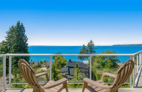 Blaine House | Driftwood Retreat