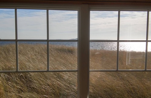 Phippsburg Apartment | Driftwood Studio Beachfront cottage right in the Dunes