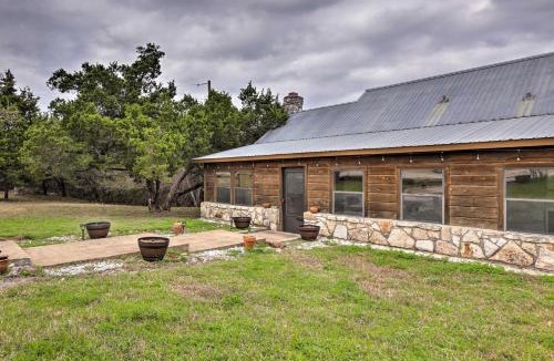 Dripping Springs House | Dripping Springs Home w/Deck, Near Wedding Venue