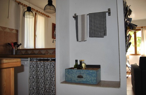 Saint-Gervais-sur-Roubion Cottage | Drome Provencale house