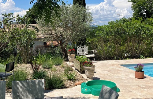 Etoile-sur-Rhone House | DROME: Single-storey house