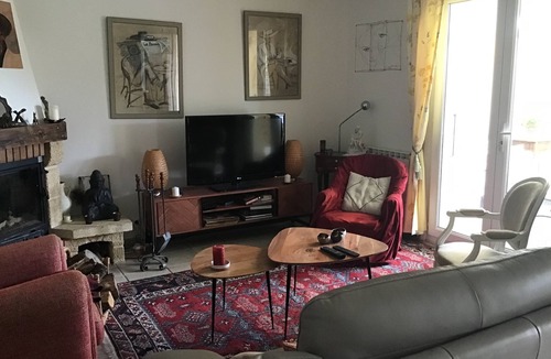 Etoile-sur-Rhone House | DROME: Single-storey house