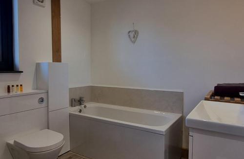 Muchelney House | Dronefield Lodge