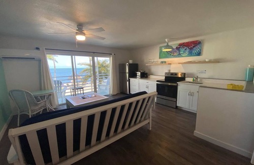 Islamorada Hotel | Drop Anchor