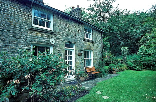 Chapel en le Frith Cottage | Drum And Monkey Cottage