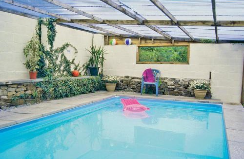 Chapel en le Frith House | Drum And Monkey Cottage