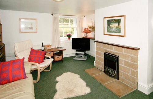 Chapel en le Frith House | Drum And Monkey Cottage