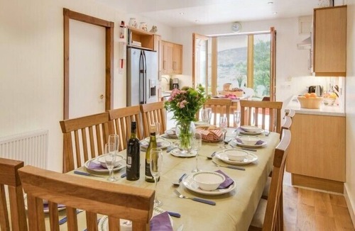 Braemar Cottage | DRUMRUNIE, pet friendly, with open fire in Braemar