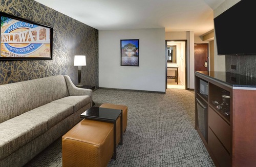 Paducah Hotel | Drury Inn Paducah