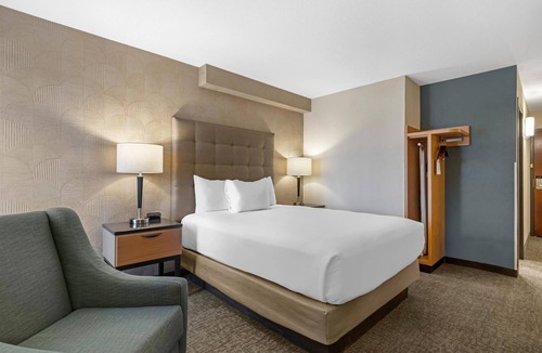 Joplin Hotel | Drury Inn & Suites Joplin