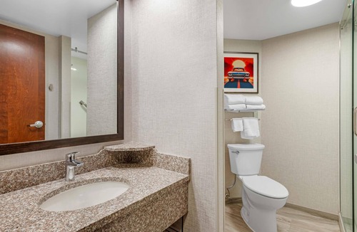 Joplin Hotel | Drury Inn & Suites Joplin