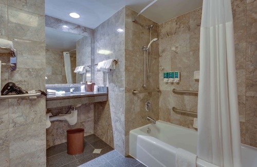 Overland Park Hotel | Drury Inn & Suites Kansas City Overland Park