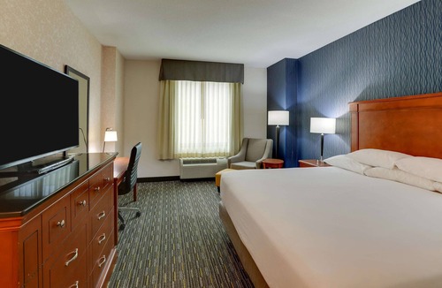 Arnold Hotel | Drury Inn & Suites St. Louis Arnold
