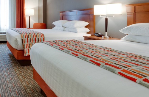 O'Fallon Hotel | Drury Inn & Suites St. Louis O'Fallon, IL