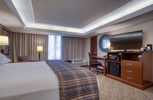 Fairview Heights Hotel | Drury Inn & Suites St. Louis Fairview Heights