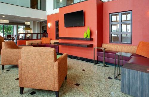 Terre Haute Hotel | Drury Inn & Suites Terre Haute