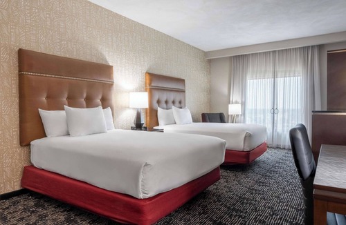 College Station Hotel | Drury Plaza Hotel College Station