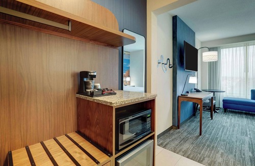 Twin Brook Hotel | Drury Plaza Hotel Chattanooga Hamilton Place
