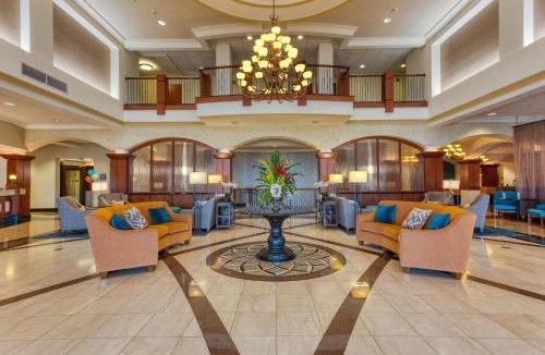 Chesterfield Hotel | Drury Plaza Hotel St. Louis Chesterfield