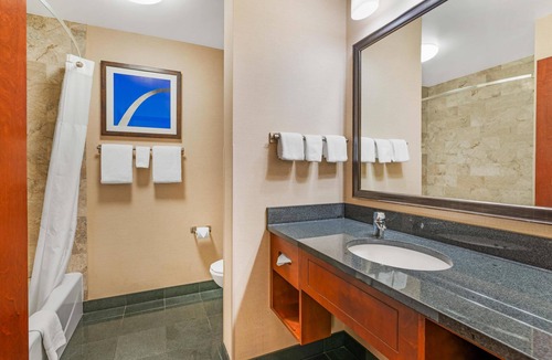 Brentwood Hotel | Drury Plaza Hotel St. Louis Brentwood