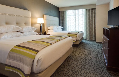 Cape Girardeau Hotel | Drury Plaza Hotel Cape Girardeau Conference Center