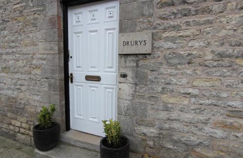 Corfe Castle Village Apartment | Drury's
