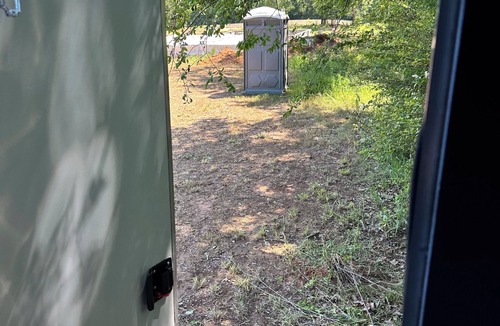 Langston RV Rental | Dry Camping with optional AC in charming Langston