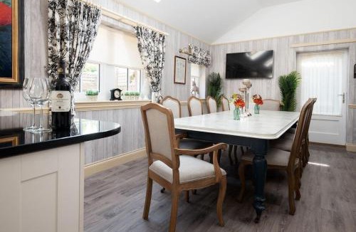 Melrose House | Dryburgh Farmhouse