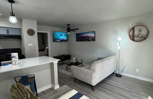 Park Central Apartment | DT Dallas Chic 1BD APT