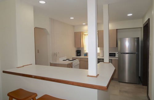 Wichita House | DT Location W Washer and Dryer. Fully Renovated.