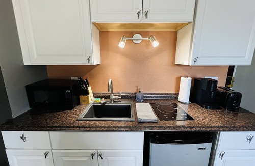 Englewood Condo | DTC Studio, Gym, Comfort and Convenience
