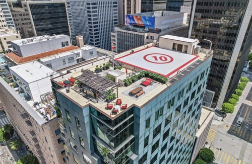 Financial District Resort | DTLA Hope St