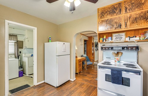 Belleville House | Dtwn Belleville Home w/Yard < 1 Mi to High Banks