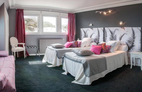 Vierville-sur-Mer Hotel | Du Casino