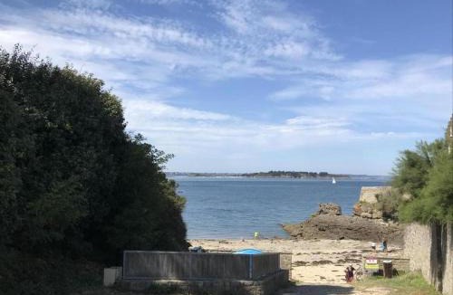 Lancieux House | Du corps de garde